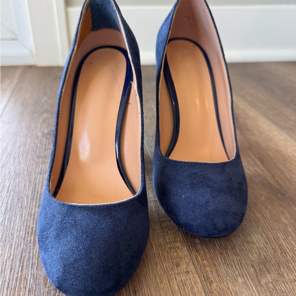 SAMMITOP Round Toe Navy Suede Block Heel Pumps 4"